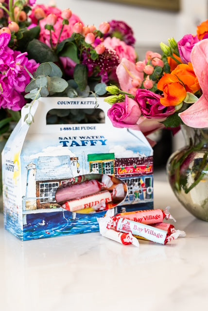 Waterfront Taffy Box